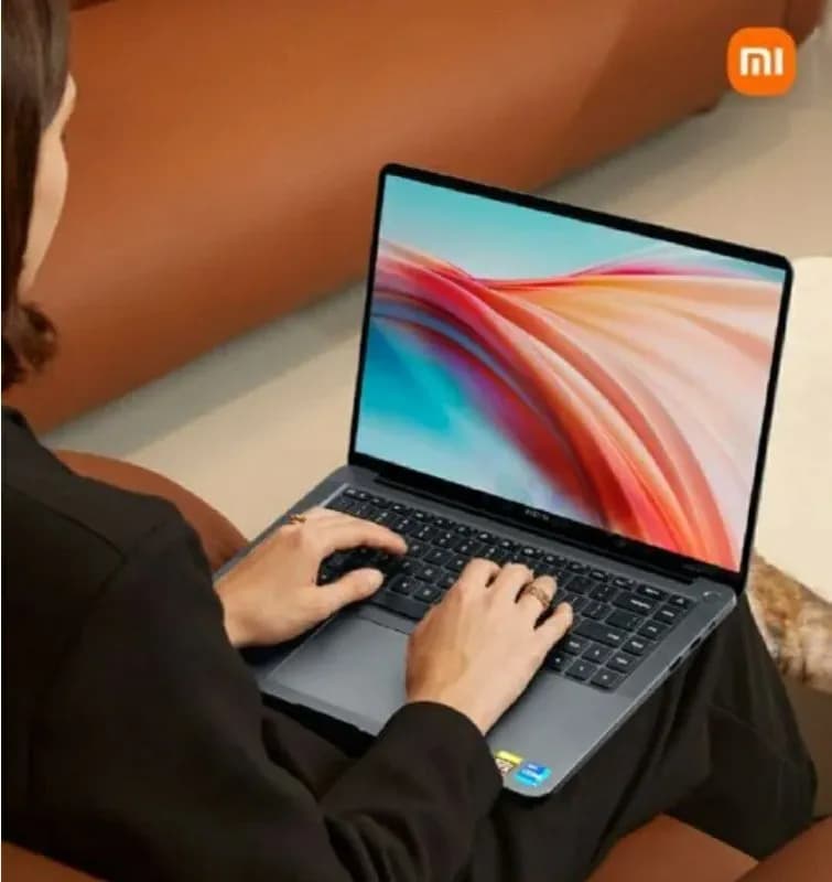 Xiaomi Mi Notebook Pro 15.6 — мощный, стильный и надежный ультрабук в идеальном состоянии, как новый — Батуми — 300 $