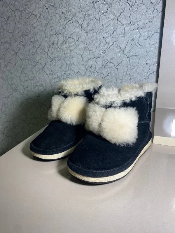 Угги, размер 27 — Тбилиси — 30 ₾
