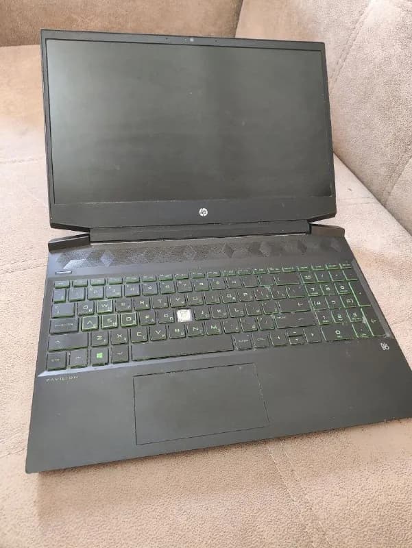 HP Pavilion 15 на запчасти или под восстановление. — Тбилиси — 250 ₾