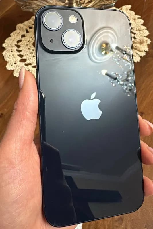 iPhone 13, 128 gb, 87% bh. Состояние отличное. В комплекте кабель и чехол. Цена 1550 лар — Тбилиси — 1550 ₾