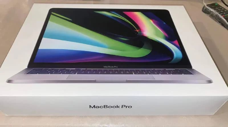 MacBook Pro (M1-2020) в идеальном состоянии, с коробкой и оригинальным зарядным устройством, батарея — Тбилиси — 2500 ₾