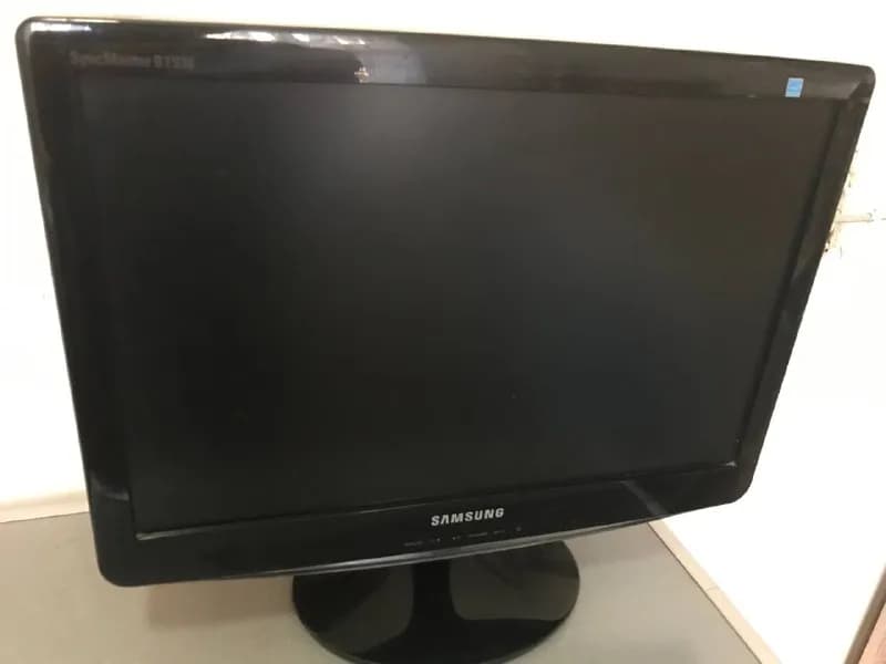 Samsung 200 лари, MiBox 150 лари, Пылесос 150 лари — Тбилиси — 200 ₾