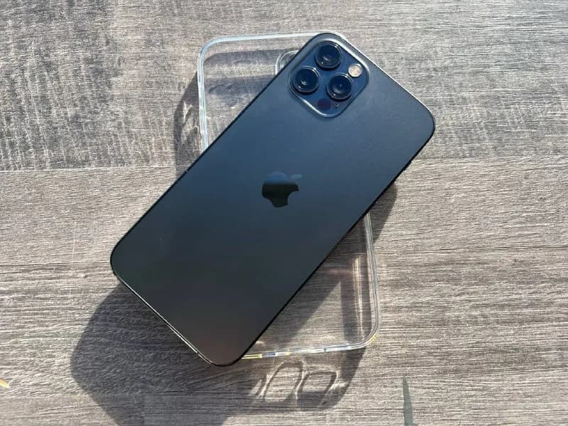 iPhone 12 Pro 128гб. Батарея 95%, родная — Тбилиси — 1500 ₾