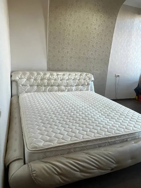 250*210 матрас 180*200 — Тбилиси — 200,850 ₾