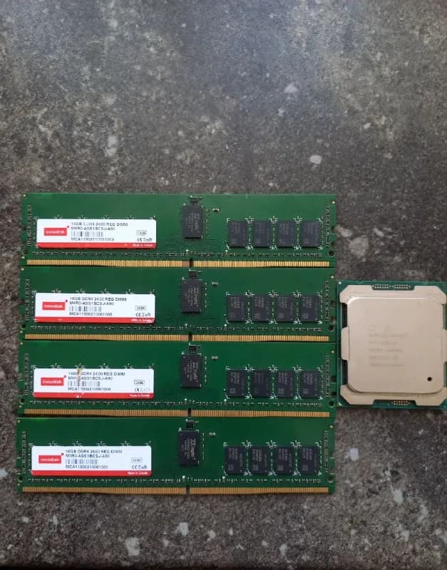 xeon ddr4 16gb штук 100 лар — Батуми — 100 ₾
