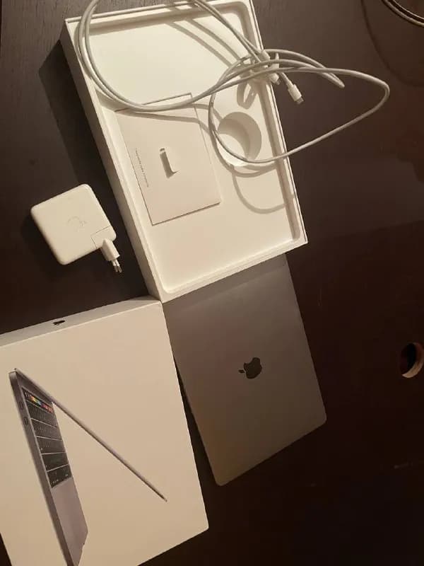 MacBook Pro 2019 — Тбилиси — 1,490 ₾
