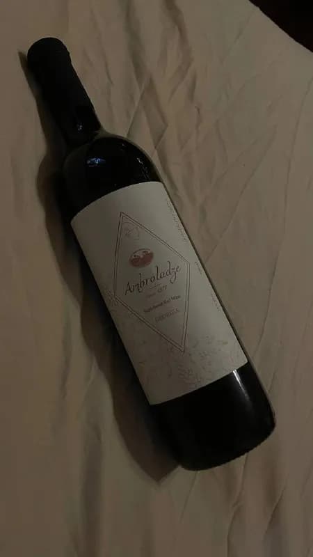 1лот — 2 бутылки Киндзмараули semi sweet. -25лари за обе — Тбилиси — 25 ₾