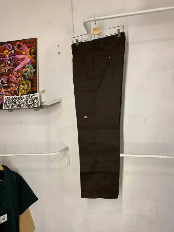 Dickies loose fit double knee dark brown (темно коричневый) цвета, очень универсальный солдат в гар — Тбилиси — 185 ₾