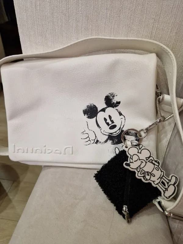 Desigual. Практически новая. Очень удобная и функциональная. Размер 28×20. 95 лари. Сабуртало. — Тбилиси — 21 ₾