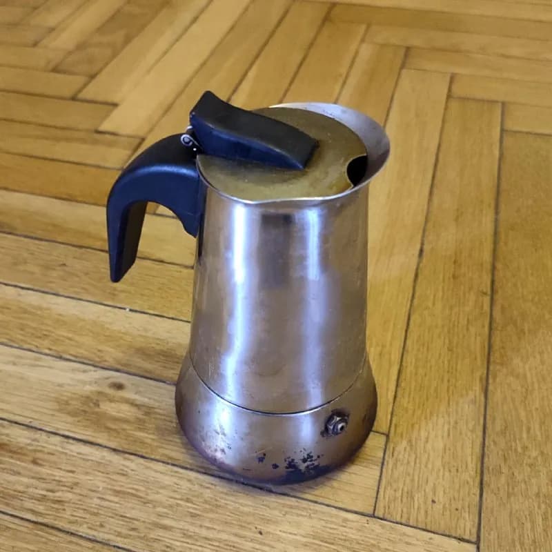 Гейзерная кофеварка — Тбилиси — 20 ₾