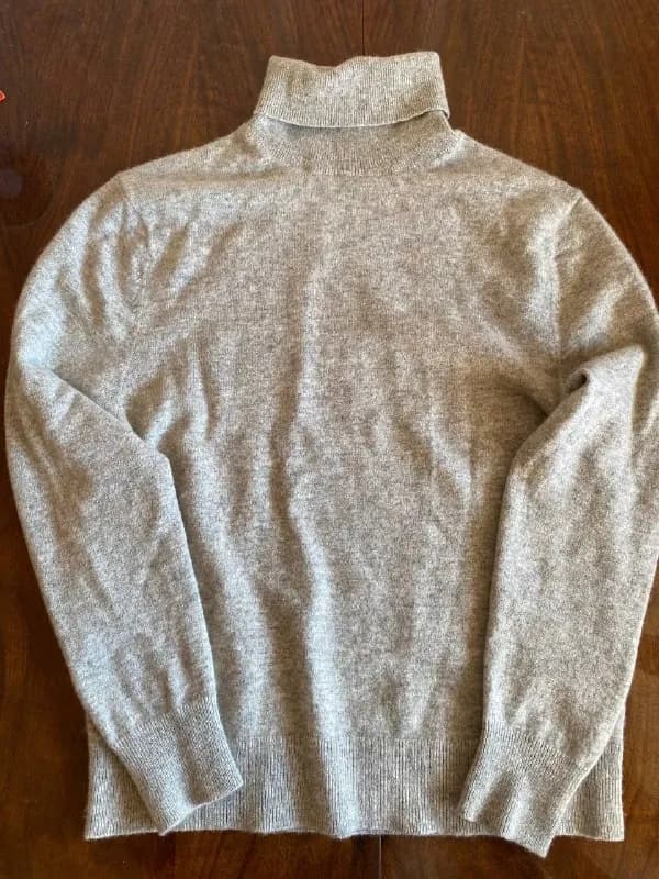 Uniqlo, размер S, 100% кашемир — Тбилиси — 20 ₾