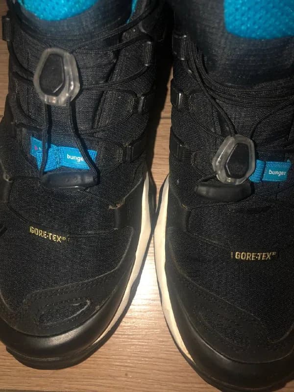 Adidas 44р. , одевались пару раз, оказались малы. Цена 150 лари — Тбилиси — 150 ₾
