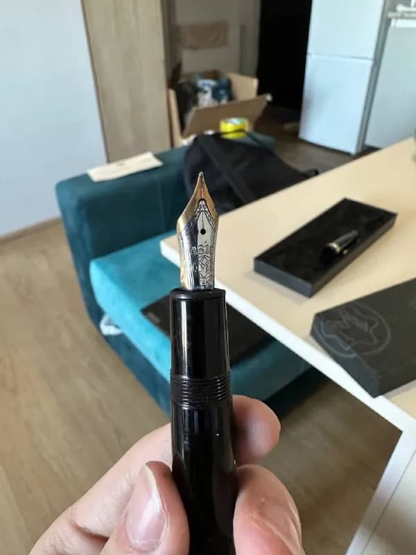 Montblanc найденную при переезде. Честно не знаю какой серии/модели, но как декоративная дома или в — Тбилиси — 350 ₾