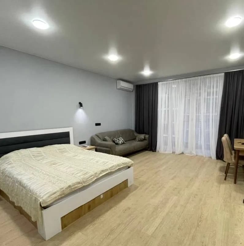 550$ — Батуми — 550 $