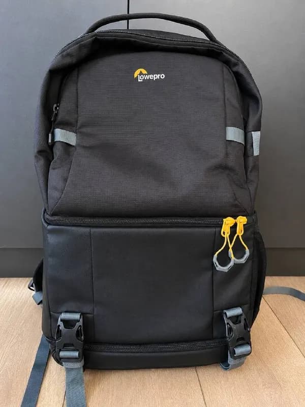 Lowepro Fastpack BP 250 AW III — Тбилиси — 75 ₾