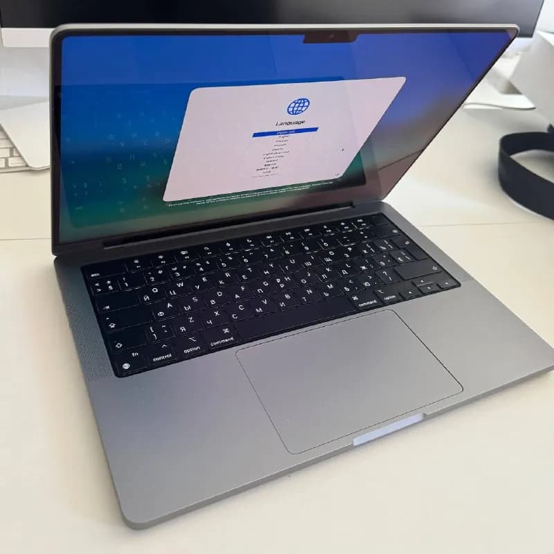 Macbook Pro 14» M2 Pro 2023 16Gb/512Gb. — Батуми