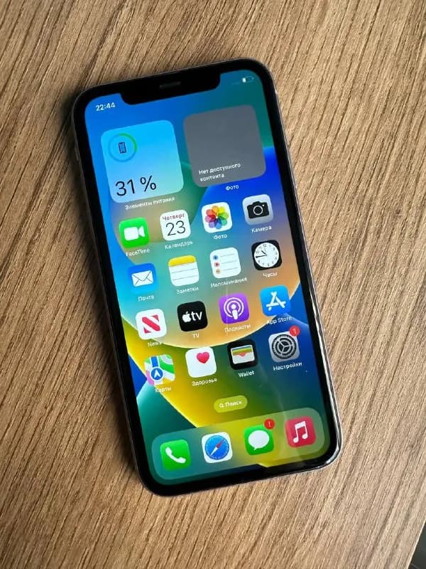 iPhone 11 64 гб, идеальное состояние — всегда в чехле и с защитным стеклом, 650 лари — Тбилиси — 650 ₾