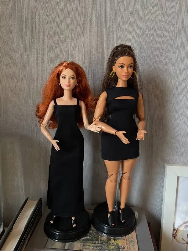 1. Куклы барби Barbie Basics — модели 4 и 5 из первой серии с черными платьями. Сразу после коробки — Тбилиси — 50 ₾