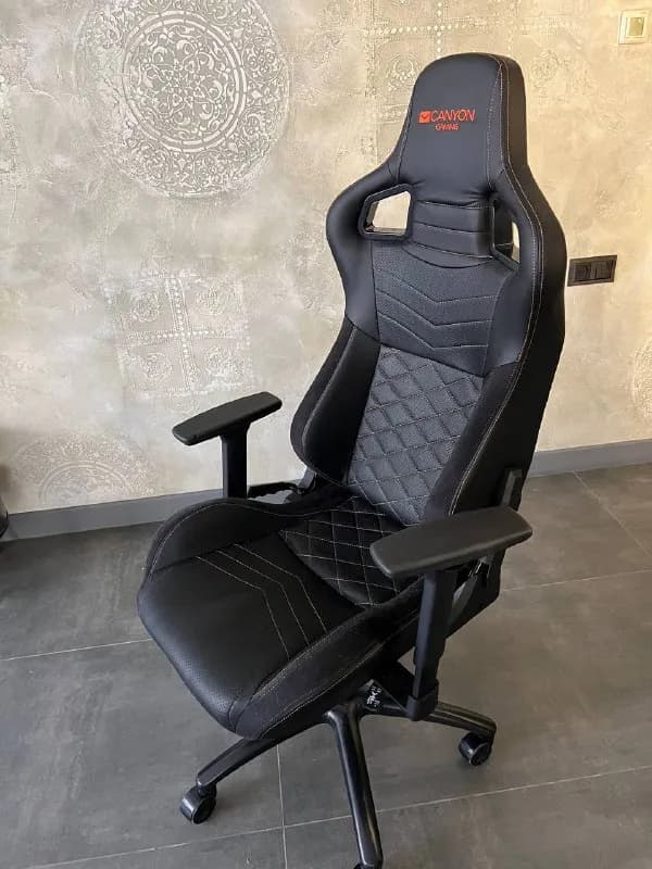 90% таких стульев — Тбилиси — 550 ₾