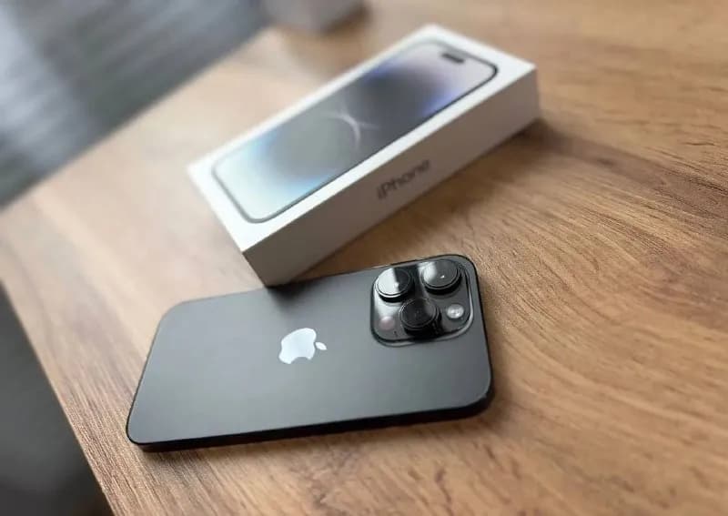 iPhone 14 Pro (256 Гб) — Батуми — 1 100 ₾