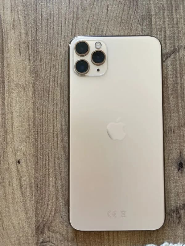 iPhone 11 Pro Max 256Gb Gold — Тбилиси — 1 200 ₾