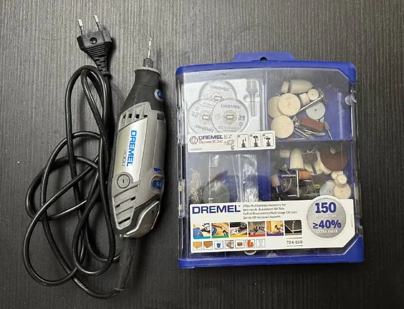 Dremel 3000 Multifunction Tool Black насадки в подарок 90 лари — Тбилиси — 90 ₾