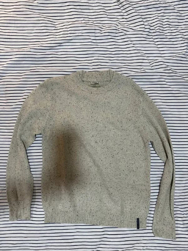 1. Джемпер Colin’s — Тбилиси — 20 ₾