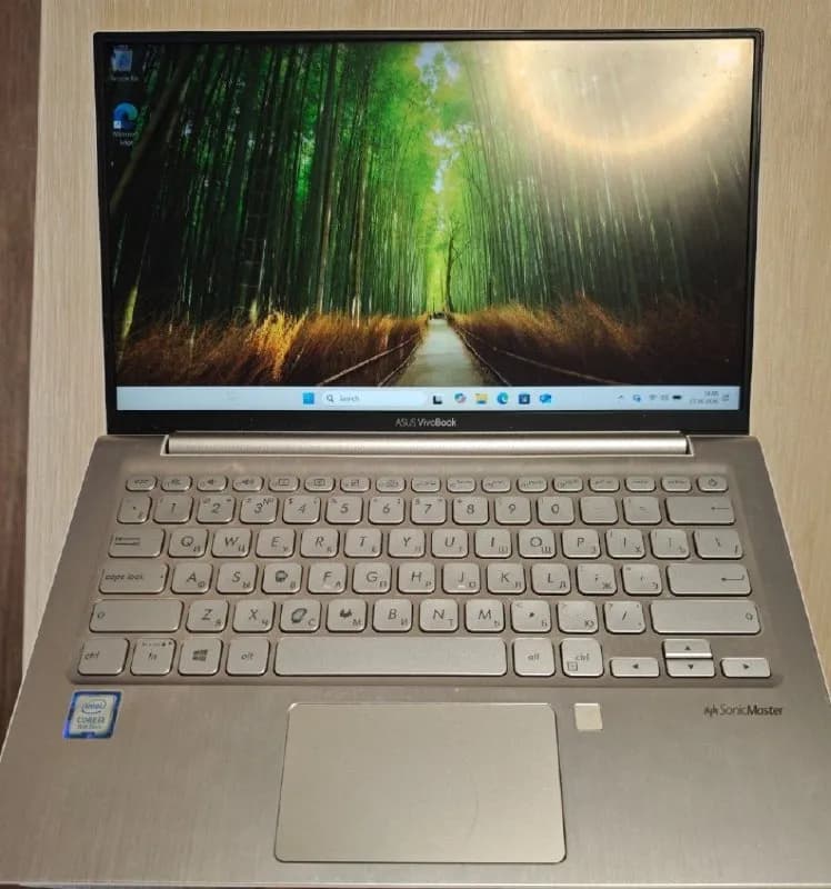 Asus VivoBook S13 (X330UA) — Батуми — 300 ₾