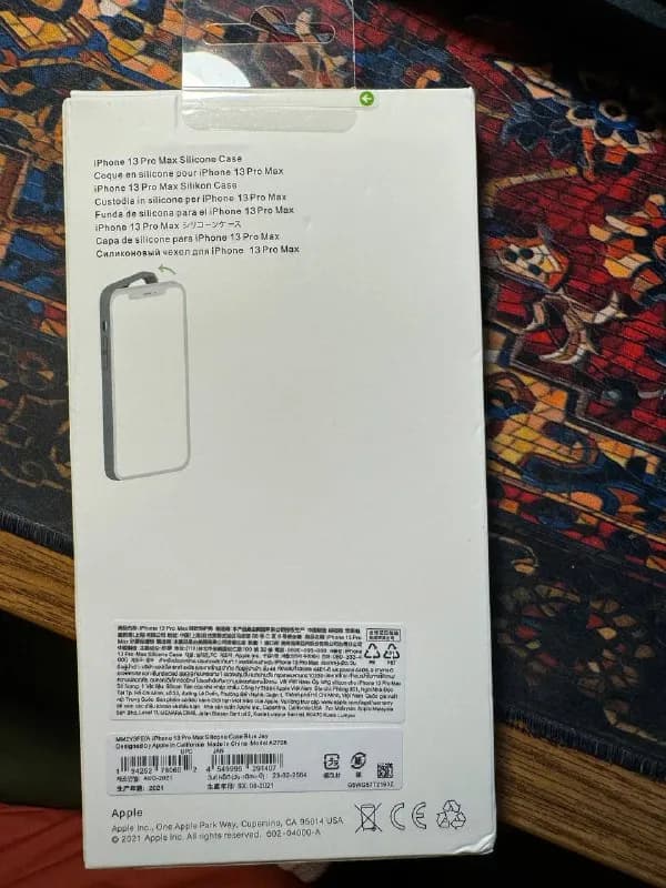 iphone 13 pro max. Очень крутая реплика, продаю из-за того, что купил не на ту модель. 55 лари — Тбилиси — 55 ₾