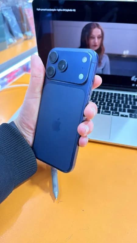 iPhone 17 Pro Max, цена 3000 GEL, купит тот, кто сегодня его приобретет. — Батуми — 3 000 ₾