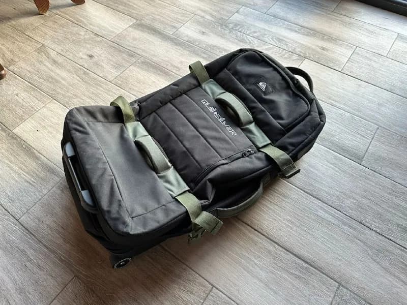 quiksilver на 100 л. с колесиками. — Тбилиси — 350 ₾