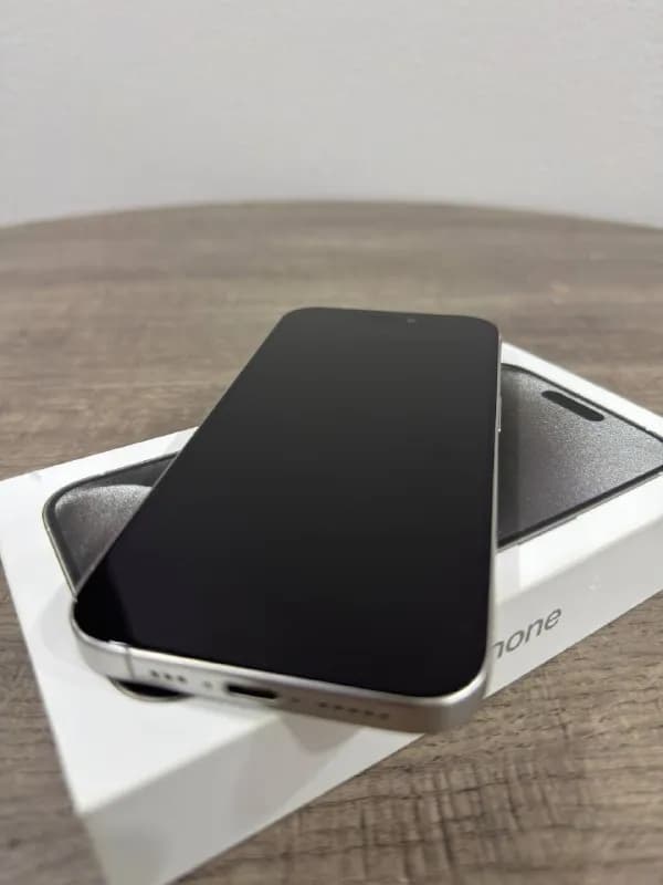 iPhone 15 pro, 128 g, sim+esim, в идеальном внешнем и техническом состоянии, абсолютно все работает, — Батуми — 1 550 ₾