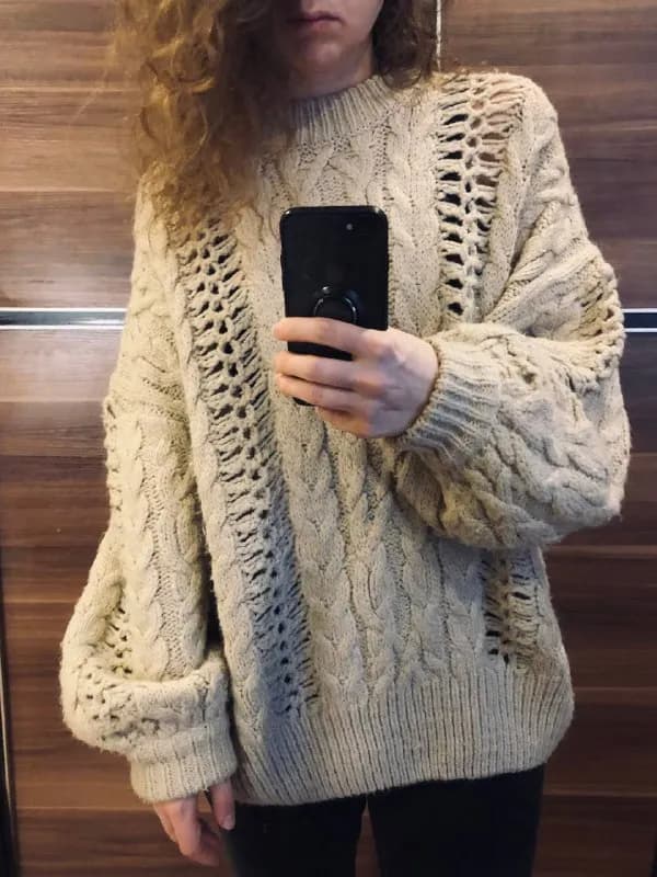 1) Теплый свитер, oversized (носила на s) –15 лари — Тбилиси — 15 ₾