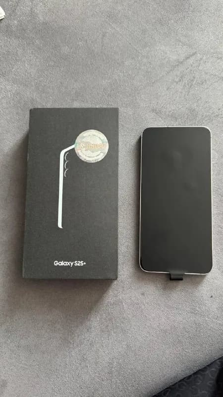 Samsung Galaxy S25+ с действующей гарантией 1 год, 1750 лари — Батуми — 1 750 ₾