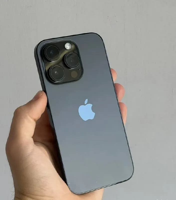 iPhone 14 Pro, состояние отличное, носился аккуратно, без дефектов. — Батуми — 1 000 ₾