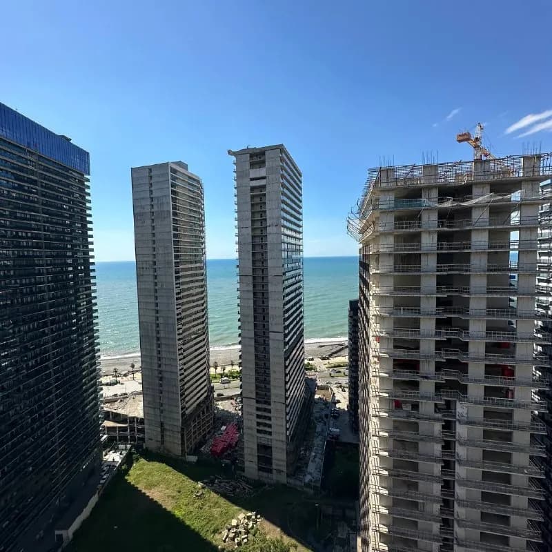Studio apartment for rent on the 27th floor in Komunna Tower with a beautiful sea view — $600/month — Батуми — 600 $