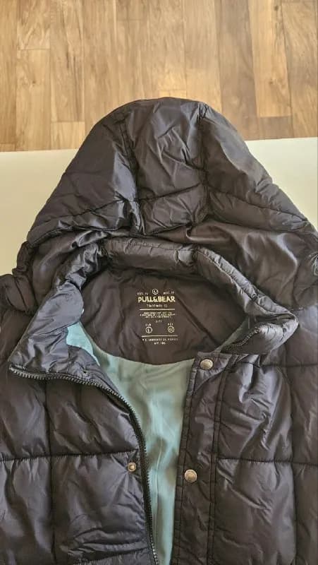 Pull&Bear мужская теплая с капюшоном. Состояние хорошее. Размер L, хорошо смотрится на M. Цена 20 ла — Тбилиси — 20 ₾