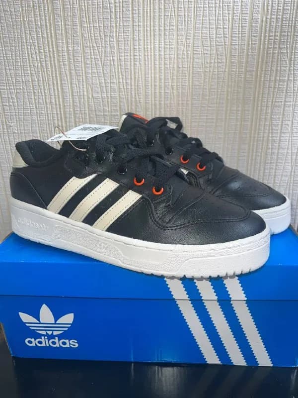 adidas rivalry low w — Тбилиси — 250 ₾