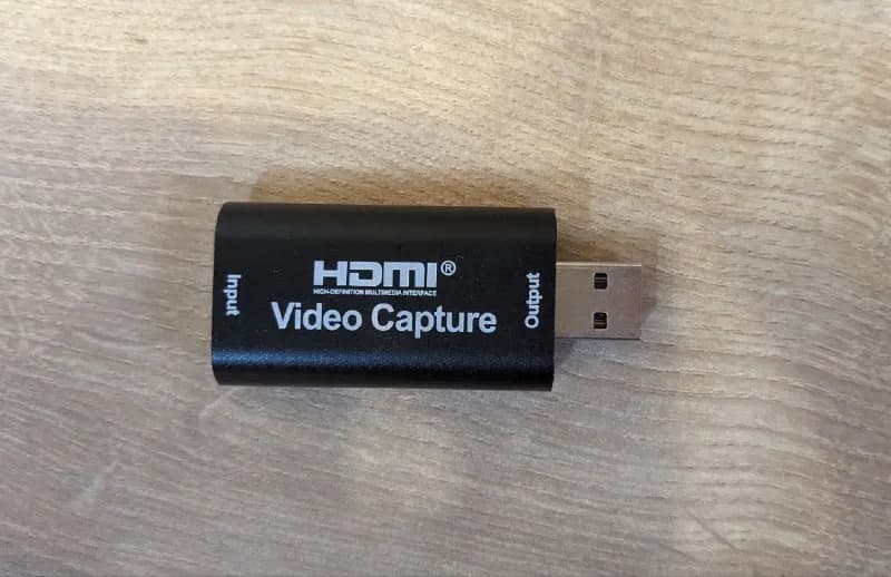 1) Карта видеозахвата HDMI на USB. Пользовался пару раз всего. 20 лари — Тбилиси — 20 ₾