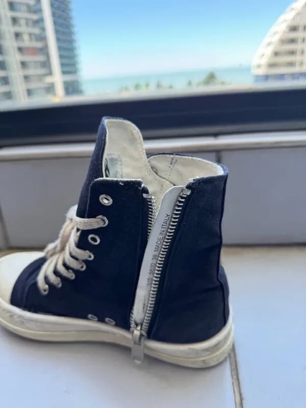 Rick Owen’s Ramons — 38 size, 100 лари. — Батуми — 100 ₾
