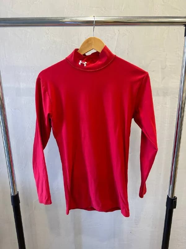 1. Рашгард от under armor - m - 30 лари — Батуми — 30 ₾