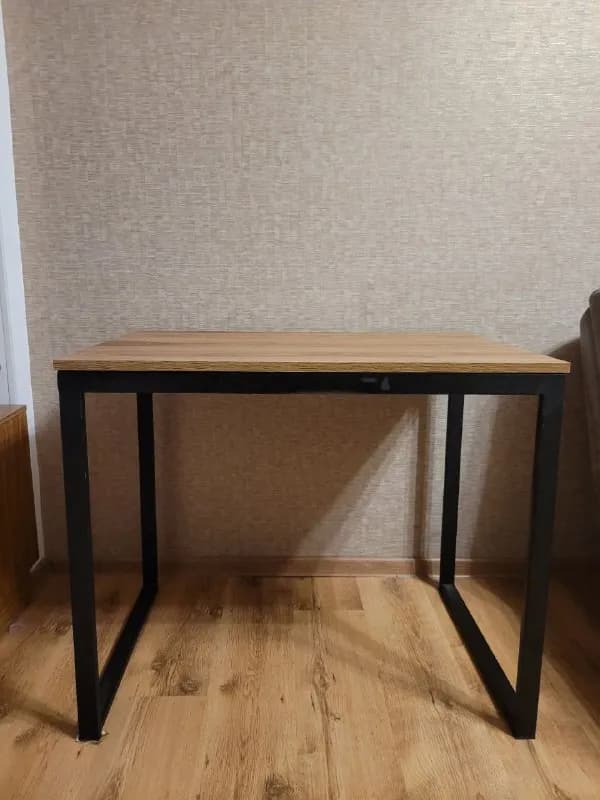 Стол рабочий 60×90 см — Тбилиси — 100 ₾