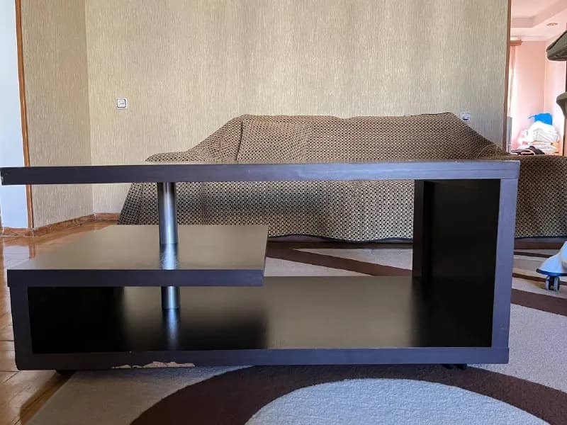 Журнальный столик — Тбилиси — 100 ₾