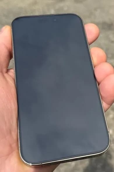 iPhone 14 Pro 512GB Gold — в идеальном состоянии — Батуми — 1 200 ₾