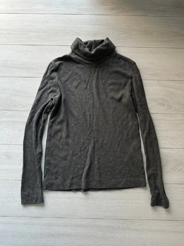 Uniqlo, размер S — 20 лари — Тбилиси — 20 ₾