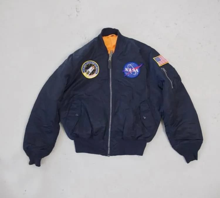 alpha industries — Тбилиси — 135 ₾