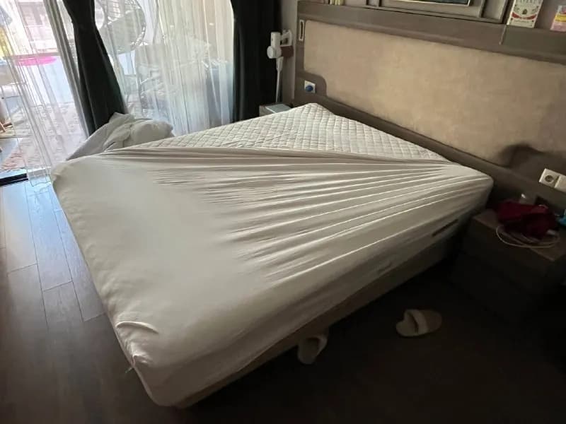 160×200, но она вообще не налезает — Батуми — 20 ₾