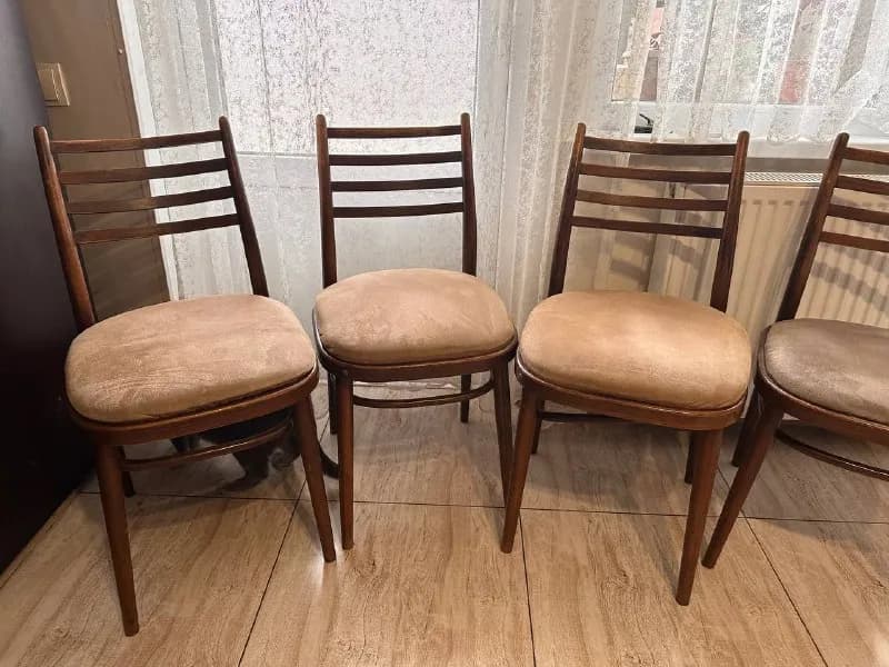 8 стульев — Тбилиси — 160 ₾