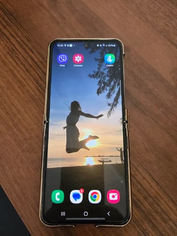 Samsung galaxy z flip 5 256 — Батуми — 990 ₾