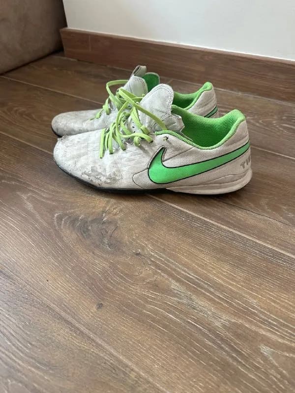 Кроссовки Nike Tempo — Батуми — 10 ₾